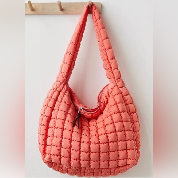 NWT Free People Movement Quilted Carryall Bag in Hot Coral 🪸 New $78 retail Tote - Picture 3 of 9